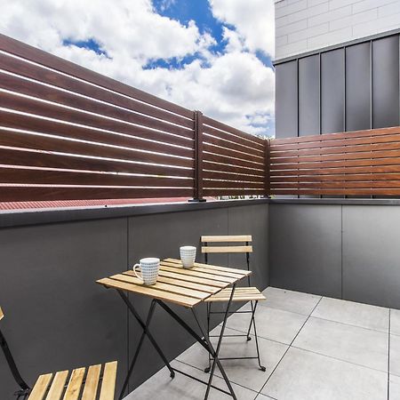 Boutique Apartment In Quiet, Sought-After Suburb Carnegie Exterior photo